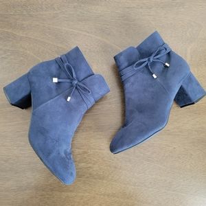 NWOB Kelly and Katie Talland Suede Block Booties